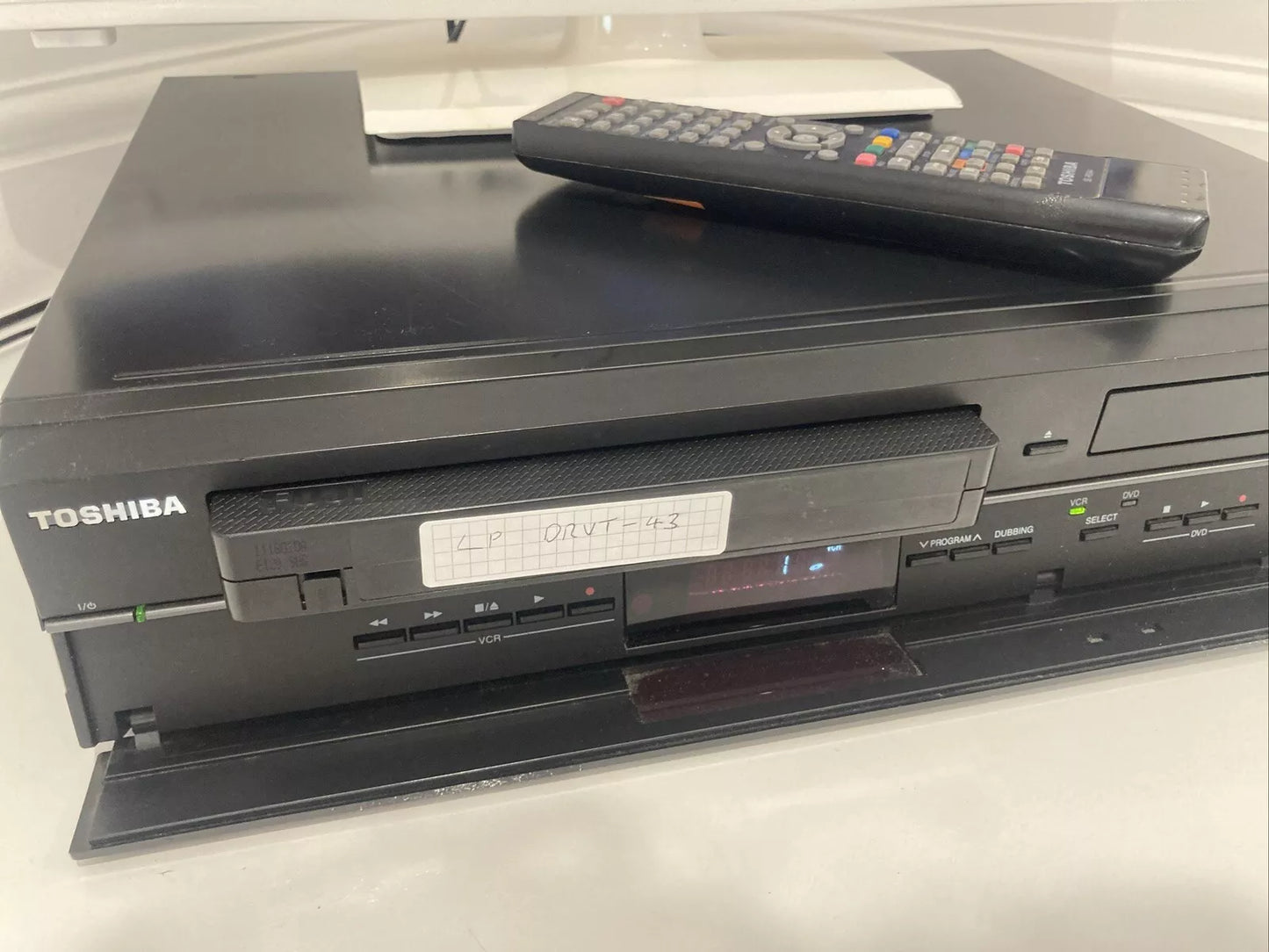TOSHIBA DVR20 VCR DVD RECORDER