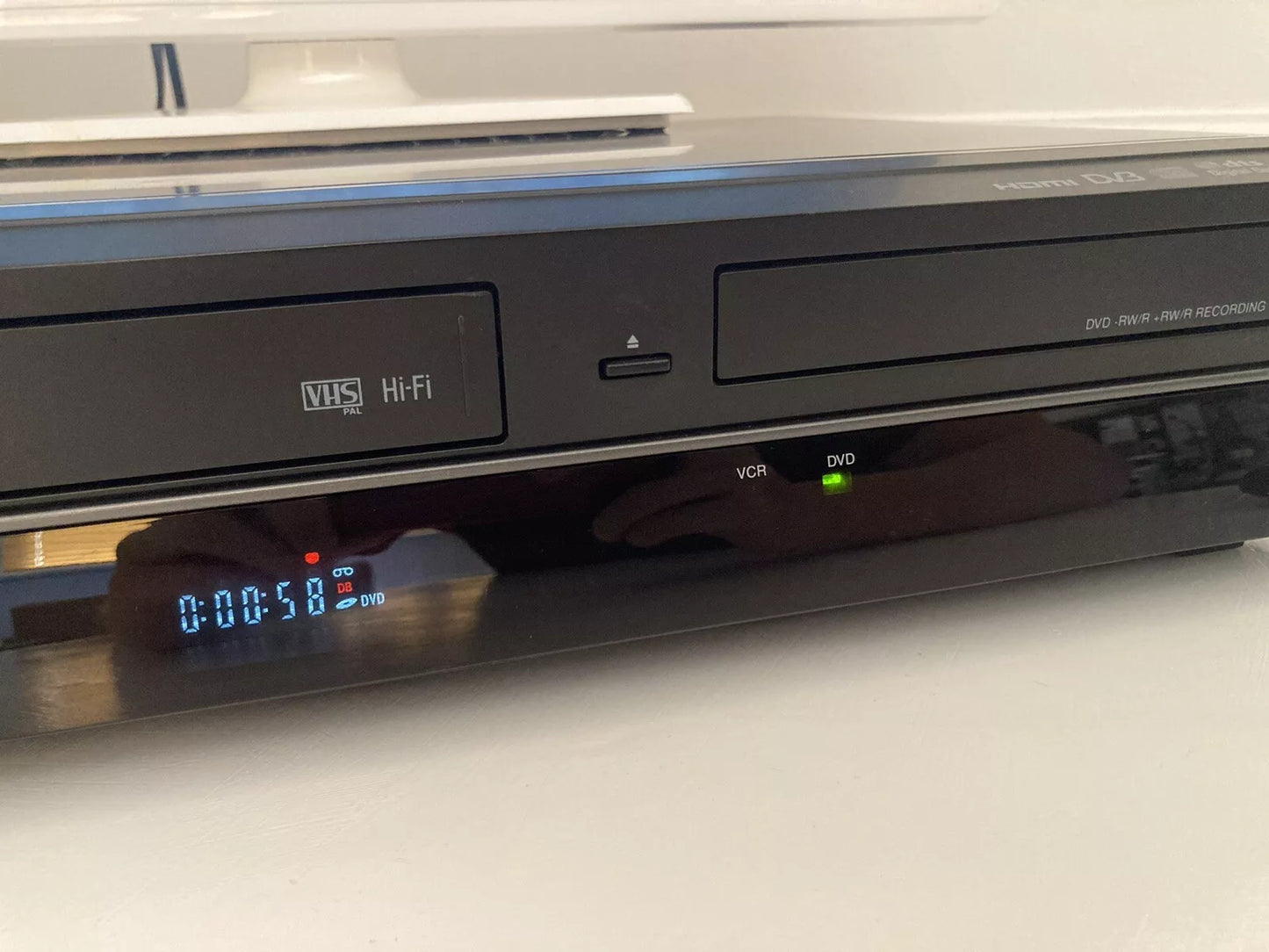 TOSHIBA DVR20 VCR DVD RECORDER
