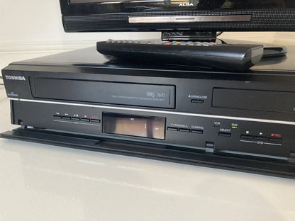 TOSHIBA DVR19 VCR DVD RECORDER